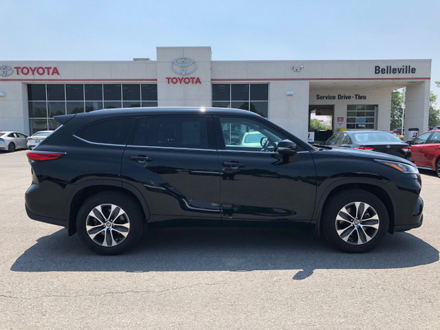 2022 Toyota Highlander XLE AWD in Cars & Trucks in Belleville - Image 4