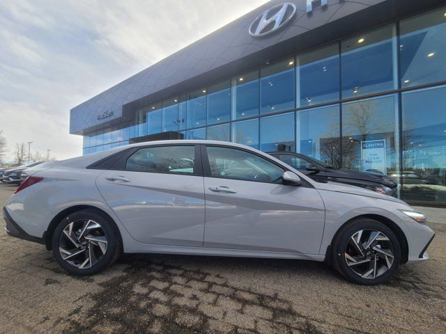 2025 Hyundai ELANTRA Preferred in Cars & Trucks in Calgary - Image 4