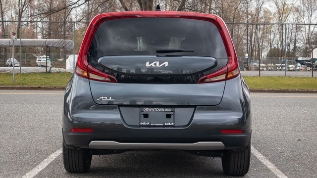 2022 Kia Soul EV EV Premium in Cars & Trucks in Downtown-West End - Image 4