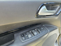Engine: Regular Unleaded V-6 3.6 L/220 Safety Equipment ABS And Driveline Traction Control Side Impa... (image 6)
