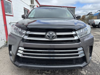 XLE | AWD | 7 PASSENGER | LEATHER HEATED SEATS This 2019 Toyota Highlander XLE AWD is a versatile th... (image 2)