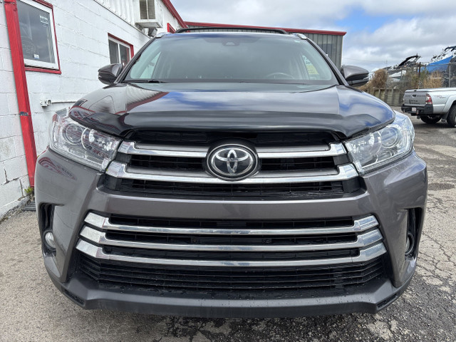2019 Toyota Highlander XLE | AWD | 7 PASSENGER | LEATHER HEATED  in Cars & Trucks in Calgary - Image 3