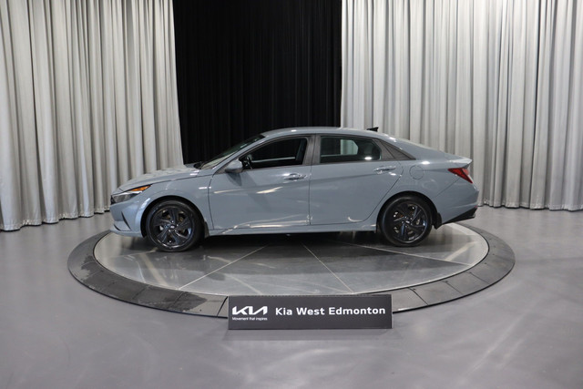2022 Hyundai Elantra Preferred Heated Seats/Wheel / Push Star... in Cars & Trucks in Edmonton - Image 3