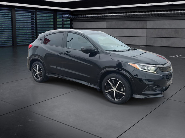 2019 Honda HR-V Sport l Low Kms l Roof Rails in Cars & Trucks in Calgary - Image 2