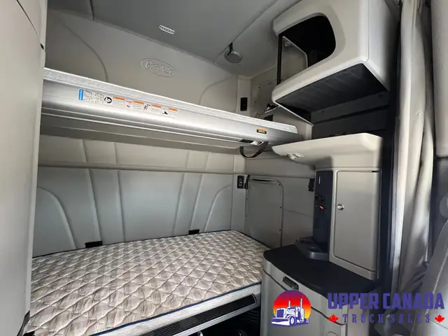 2019 Peterbilt 579 in Heavy Trucks in Barrie - Image 15