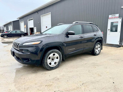 2015 Jeep Cherokee North/4WD/SAFETIED/CLEAN TITLE/HEATED SEATS/H