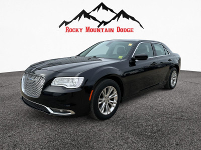 ONE OWNER LOW MILEAGE 2017 CHRYSLER 300 LIMITED