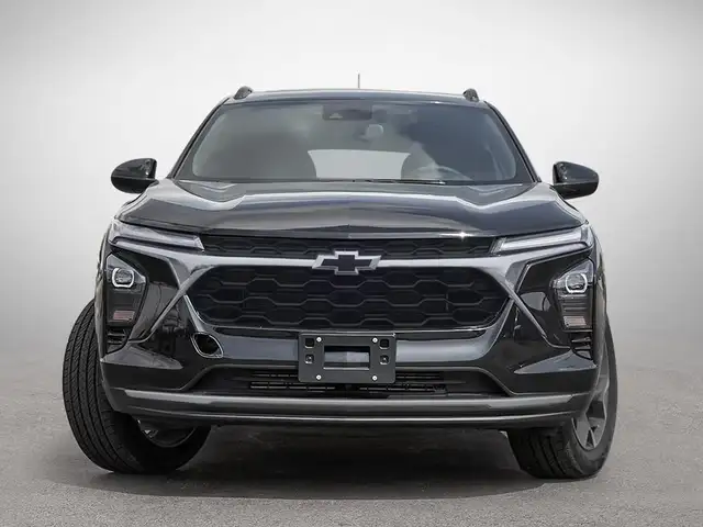 2025 Chevrolet Trax LT in Cars & Trucks in City of Montréal - Image 3