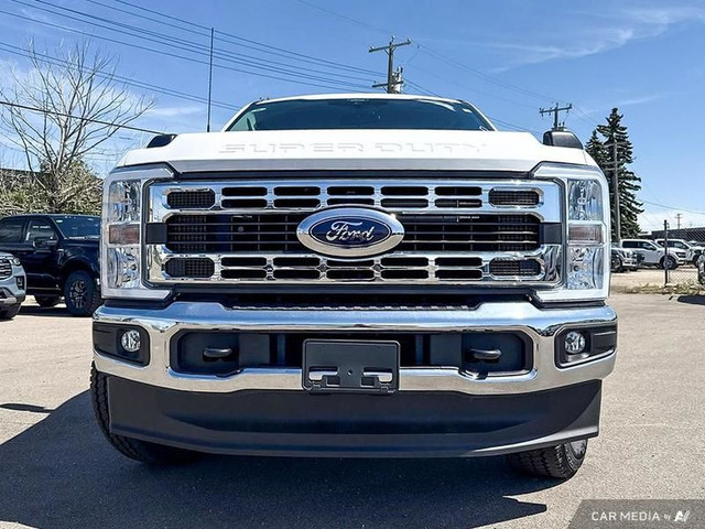 2025 Ford F-350 Super Duty XLT in Cars & Trucks in Edmonton - Image 2