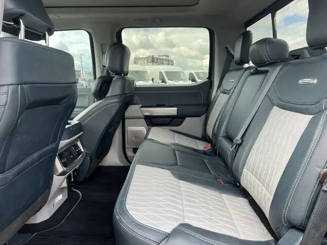2023 Ford Super Duty F-350 SRW Limited CrewCab 160 | MoonRoof dans Autos et camions dans Ville d’Edmonton - Image 19
