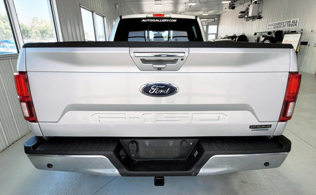 2018 Ford F-150 LARIAT 4X4 | PANORAMIC ROOF | B&O AUDIO in Cars & Trucks in Regina - Image 4