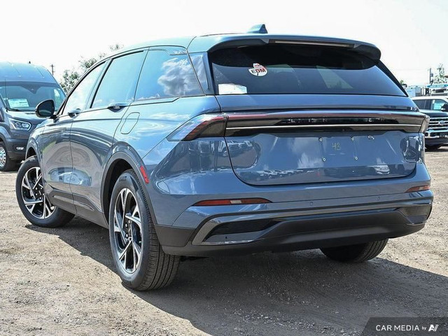 2025 Lincoln Nautilus Premiere Hybrid in Cars & Trucks in Edmonton - Image 4