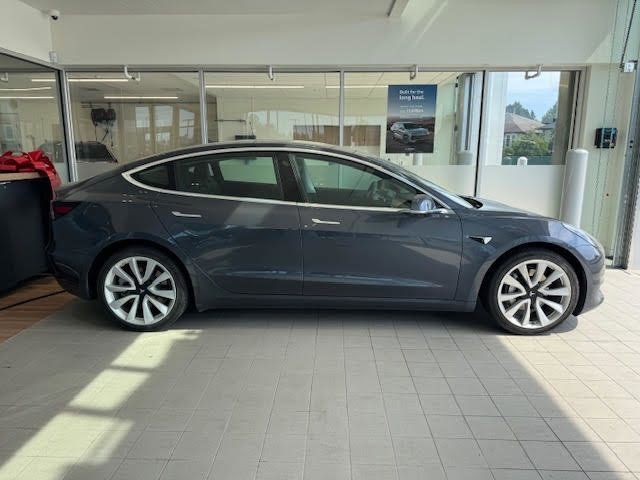 2020 Tesla Model 3 Standard Range Plus RWD | One Owner & No in Cars & Trucks in Tricities/Pitt/Maple - Image 3