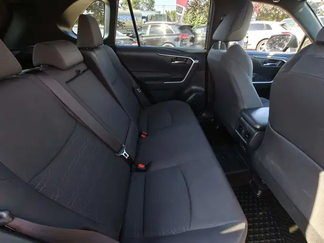 2023 Toyota RAV4 Prime SE in Cars & Trucks in Ottawa - Image 24