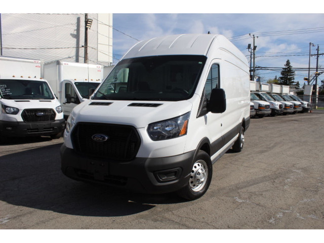 2023 Ford Transit Cargo Van T-250 TOIT HAUT ALLONGÉ 148EL AWD 4X in Cars & Trucks in Laval / North Shore - Image 4