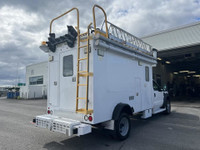 FORD F-550 XL NACELLE 4WD 2010 GROUPE AIR CLIMATISÉ SYSTÈME DE NACELLE AVEC RANGEMENT INTÉRIEUR PLUS... (image 7)
