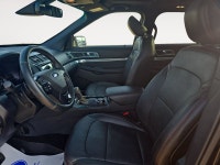 Sunroof, Heated Seats, Navigation, Power Trunk, Reverse Sense System! Check out our great inventory... (image 8)