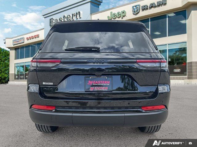 2025 Jeep Grand Cherokee Altitude in Cars & Trucks in Winnipeg - Image 4