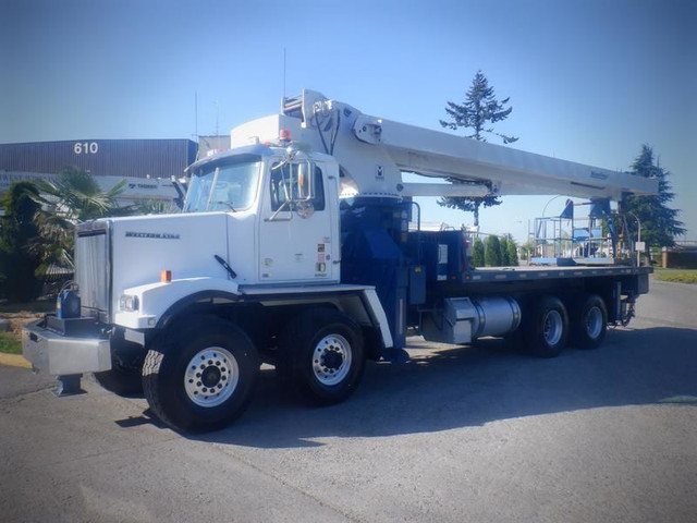 2015 western-star W4800TS Flat Deck Crane Truck Air Brakes Diese in Heavy Trucks in Richmond