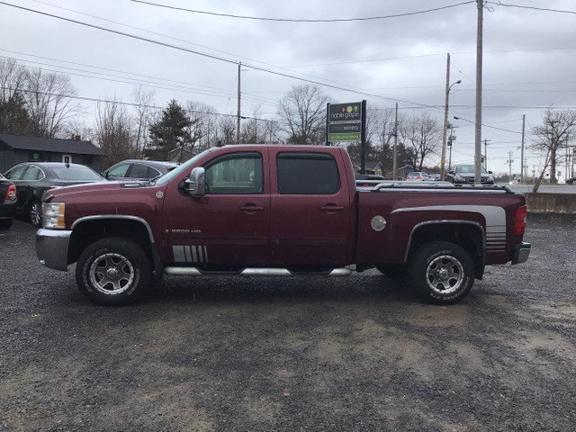 2009 Chevrolet Silverado 2500HD WT in Cars & Trucks in Annapolis Valley - Image 4