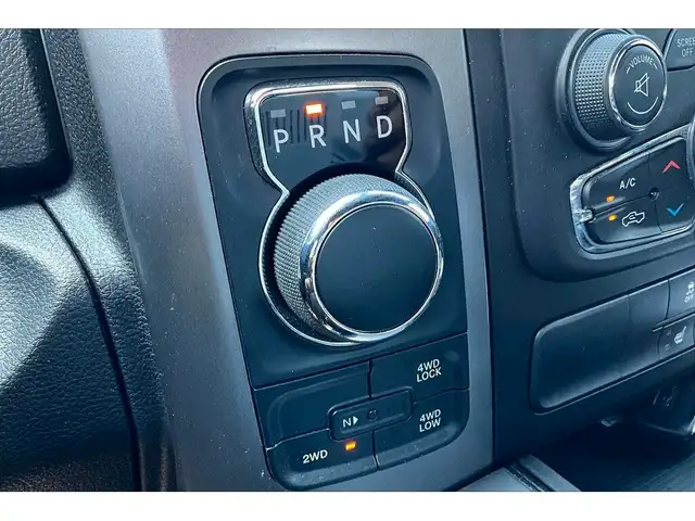 2022 Ram 1500 Classic Warlock Crew V8 | All Terrain Pkg | Alpine in Cars & Trucks in Mississauga / Peel Region - Image 23