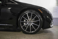 This Mercedes-Benz EQS has a dependable Electric engine powering this Automatic transmission. SPORT... (image 8)