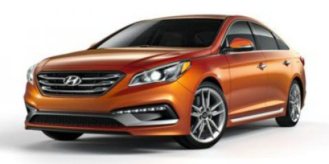 2015 Hyundai Sonata 2.4L GL in Cars & Trucks in London