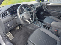 R-Line Black Edition 4Motioin All Wheel Drive Leather Interior Panoramic Sunroof Digital Cockpit App... (image 8)