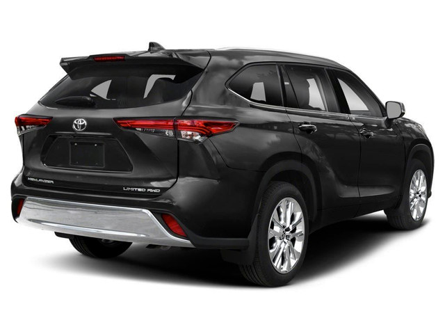 2022 Toyota Highlander Limited in Cars & Trucks in Timmins - Image 3