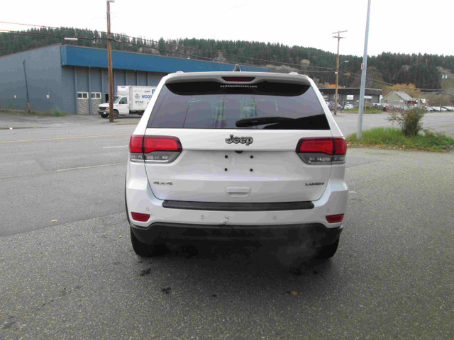 2020 Jeep Grand Cherokee Laredo in Cars & Trucks in Prince George - Image 4
