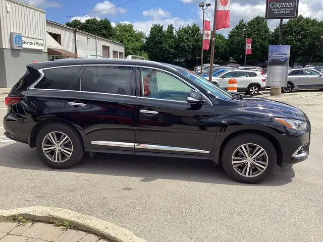 2020 Infiniti QX60 LIMITED AWD, 7 PASSENGER, NAVIGATION, SUNROOF dans Autos et camions dans Région d’Oakville/Halton - Image 5