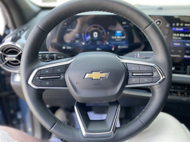 2025 Chevrolet Equinox FWD LT in Cars & Trucks in Red Deer - Image 4