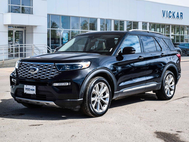 2021 Ford Explorer Platinum 4WD Powerful 3.0L Ecoboost All the  in Cars & Trucks in Winnipeg