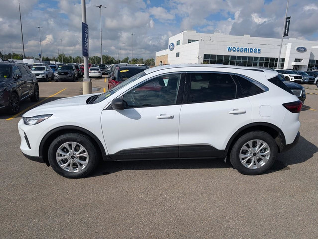 2023 Ford Escape Active 1.5L, BACKUP CAMERA, CRUISE CONTROL,... in Cars & Trucks in Calgary - Image 2