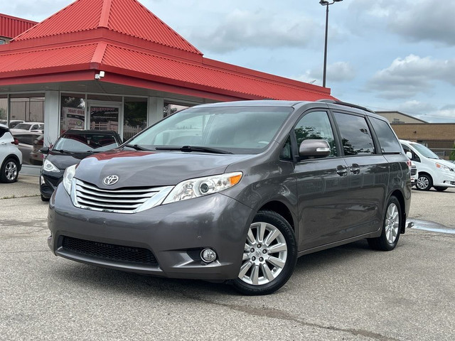 2014 Toyota Sienna LIMITED 7-Passenger Leather Navigation DVD Su in Cars & Trucks in Oakville / Halton Region