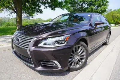 WOW WOW WOW!! There are no words to describe this gorgeous super rare executive car. This beauty com...
