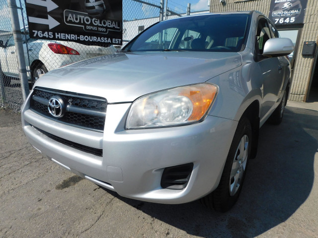 Toyota RAV4 Base I4 2WD 2010 in Cars & Trucks in City of Montréal - Image 3