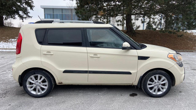 2012 Kia Soul + 4dr Wagon (2.0L 4cyl 6M) in Cars & Trucks in Mississauga / Peel Region - Image 3