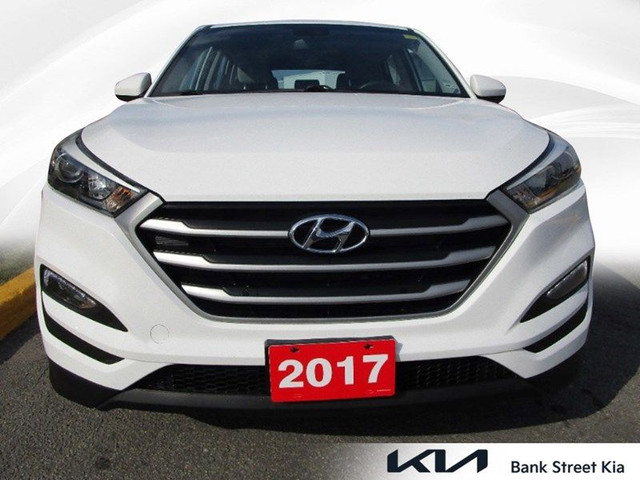 2017 Hyundai Tucson FWD 4dr 2.0L dans Autos et camions  à Ottawa - Image 3