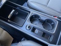 This Executive Driven Lincoln has been carefully driven by one of our employees or as a courtesy ser... (image 9)
