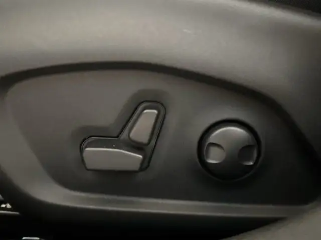 2024 Jeep Compass North | Sunroof | Apple CarPlay in Cars & Trucks in Edmonton - Image 13