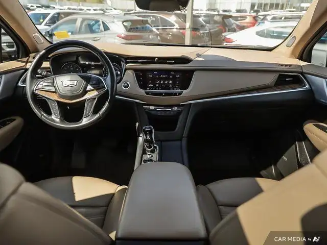 2021 Cadillac XT5 AWD Premium Luxury | No Accidents | Beige in Cars & Trucks in Calgary - Image 19