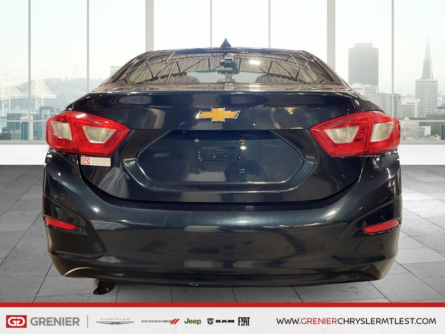 2016 Chevrolet Cruze in Cars & Trucks in City of Montréal - Image 3