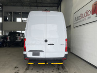 Découvrez le Mercedes-Benz Sprinter 2022 version 2500 4 cyl. en ligne toit surélevé 170 po, une solu... (image 2)