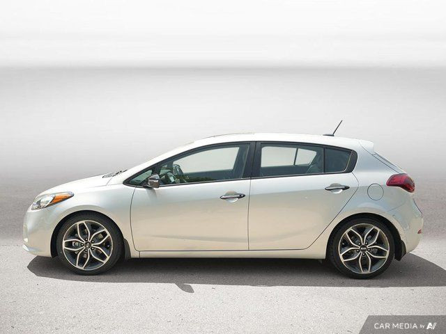 2016 Kia Forte 5-Door Sx Luxury | Sunroof | Low Kms | Safetied in Cars & Trucks in Hamilton - Image 2