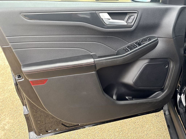 2023 Ford Escape ST-Line Select in Cars & Trucks in Edmonton - Image 4