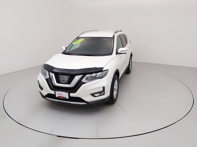 2017 Nissan Rogue SV in Cars & Trucks in Winnipeg - Image 4