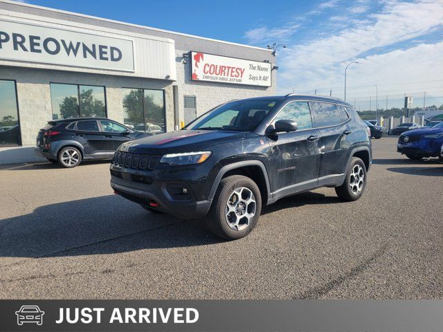 2022 Jeep Compass Trailhawk Elite | Ventilated/Heated Seats in Cars & Trucks in Calgary