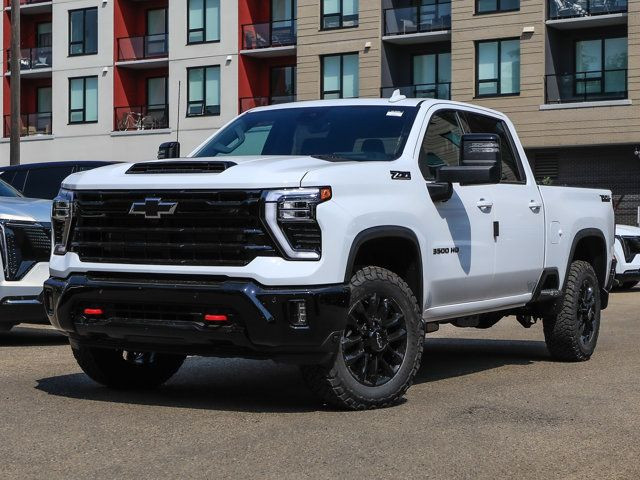 2025 Chevrolet Silverado 3500HD LTZ in Cars & Trucks in Edmonton - Image 2