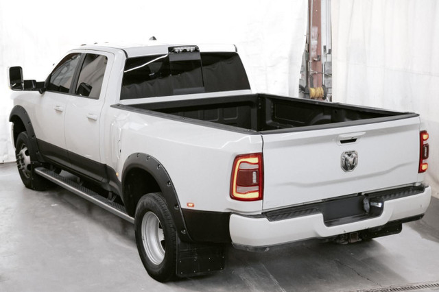 2019 RAM 3500 Laramie 4x4 Crew Cab 8' Box for sale in Cars & Trucks in Red Deer - Image 4